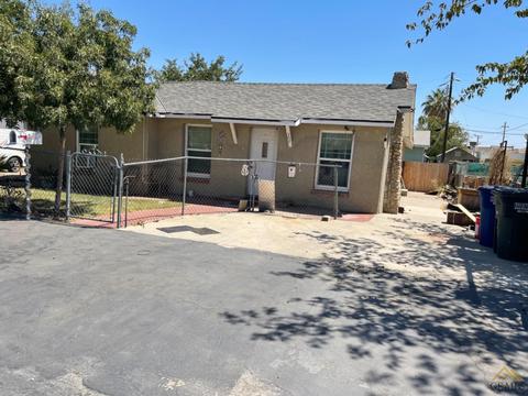 302 Polk St, Taft, CA 93268 photo 3