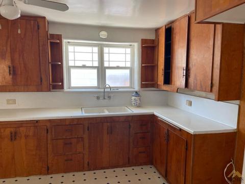 302 Polk St, Taft, CA 93268 photo 6
