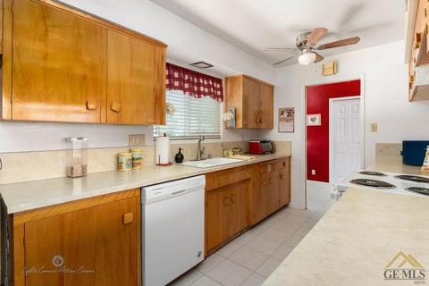 606 Washington Ave, Taft, CA 93268 photo 11