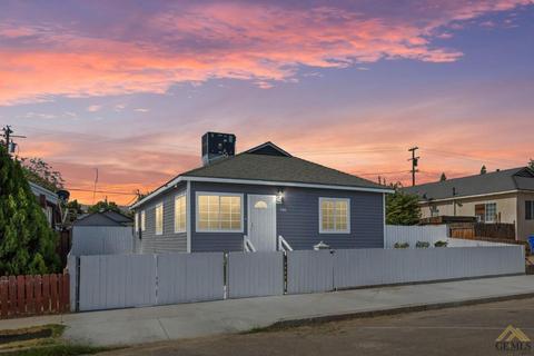 709 Lucard St, Taft, CA 93268 photo 1