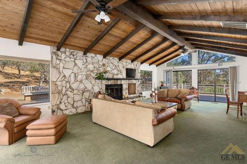 21542 Stacey Ln, Tehachapi, CA 93561 photo 4