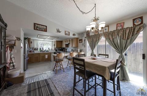 578 Wiedmann Ave, Shafter, CA 93263 photo 9