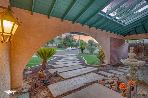 202 Robin Way, Taft, CA 93268 photo 3