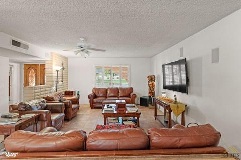 202 Robin Way, Taft, CA 93268 photo 8