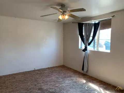 220 Fillmore St, Taft, CA 93268 photo 14