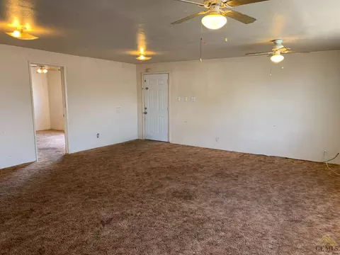 220 Fillmore St, Taft, CA 93268 photo 12