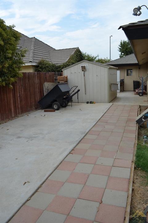 315 Bree Dr, Shafter, CA 93263 photo 20