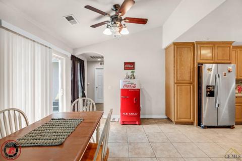 22401 Bogie St, Tehachapi, CA 93561 photo 8