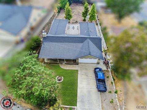 22401 Bogie St, Tehachapi, CA 93561 photo 3