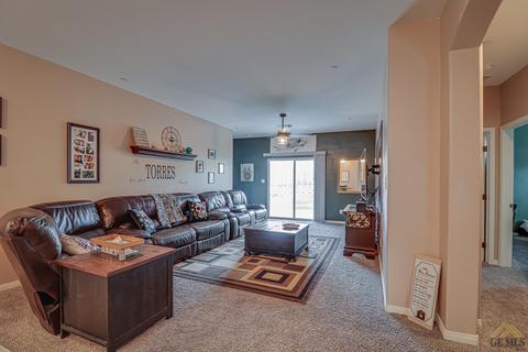 3609 Balvicar Dr, Bakersfield, CA 93306 photo 4