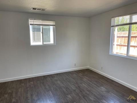 8404 Palm Ave, Lamont, CA 93241 photo 26