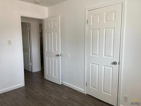 8404 Palm Ave, Lamont, CA 93241 photo 24