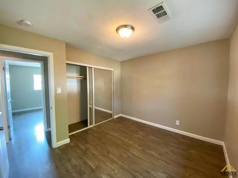 8404 Palm Ave, Lamont, CA 93241 photo 13