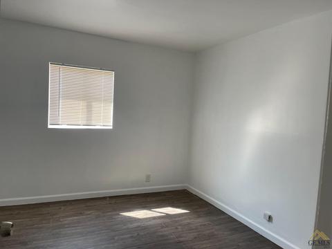 8404 Palm Ave, Lamont, CA 93241 photo 18