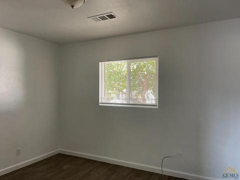 8404 Palm Ave, Lamont, CA 93241 photo 23