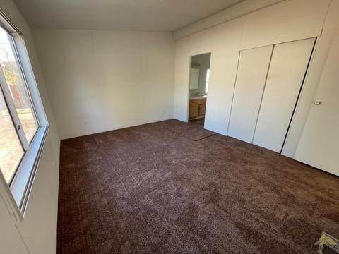 419 E 10th St, Bakersfield, CA 93307 photo 9