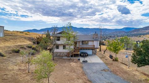 23980 Woodford Tehachapi Rd, Tehachapi, CA 93561 photo 1