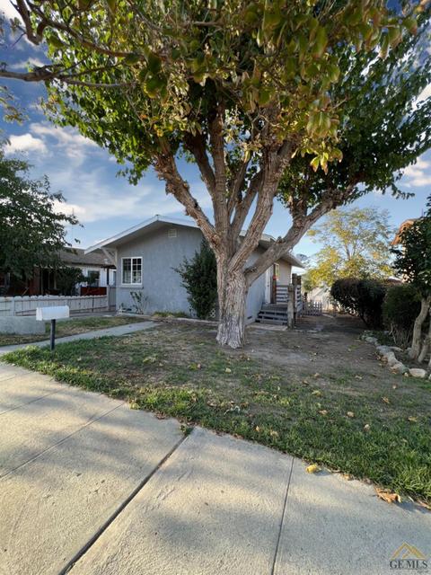 426 Philippine St, Taft, CA 93268 photo 2