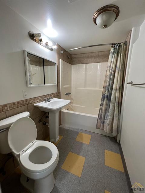 426 Philippine St, Taft, CA 93268 photo 13