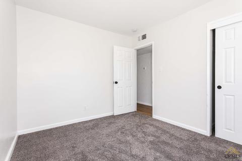 8401 Hall Rd, Lamont, CA 93241 photo 18