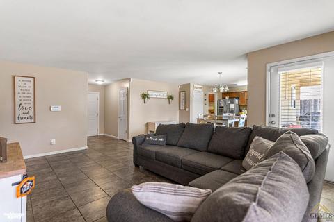 409 Chris Ave, Shafter, CA 93263 photo 7