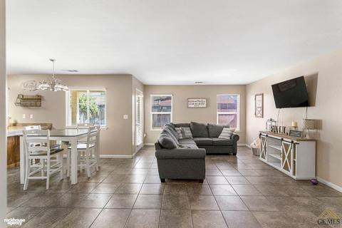 409 Chris Ave, Shafter, CA 93263 photo 8