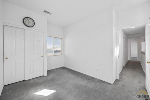 1010 S Green St, Tehachapi, CA 93561 photo 9