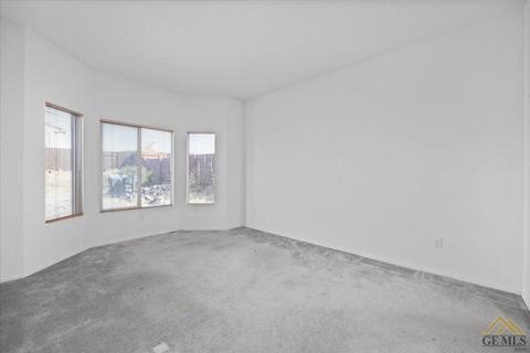 1010 S Green St, Tehachapi, CA 93561 photo 12