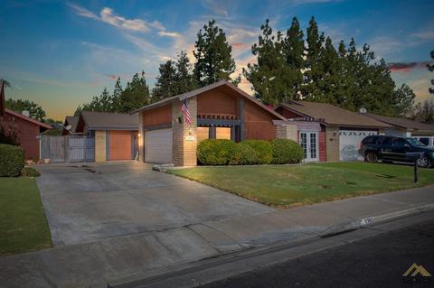 2203 Manning St, Bakersfield, CA 93309 photo 1