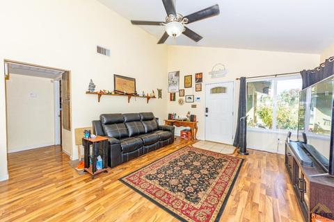 2904 Oak Tree Ave, Bakersfield, CA 93306 photo 4