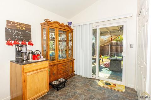 2904 Oak Tree Ave, Bakersfield, CA 93306 photo 9