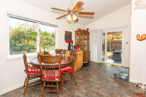 2904 Oak Tree Ave, Bakersfield, CA 93306 photo 8