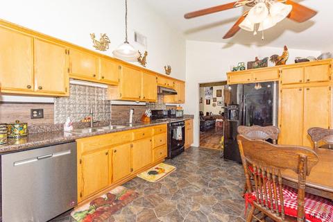 2904 Oak Tree Ave, Bakersfield, CA 93306 photo 10