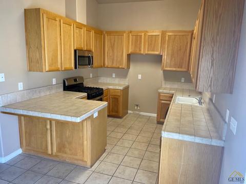 213 Warren St, Taft, CA 93268 photo 12