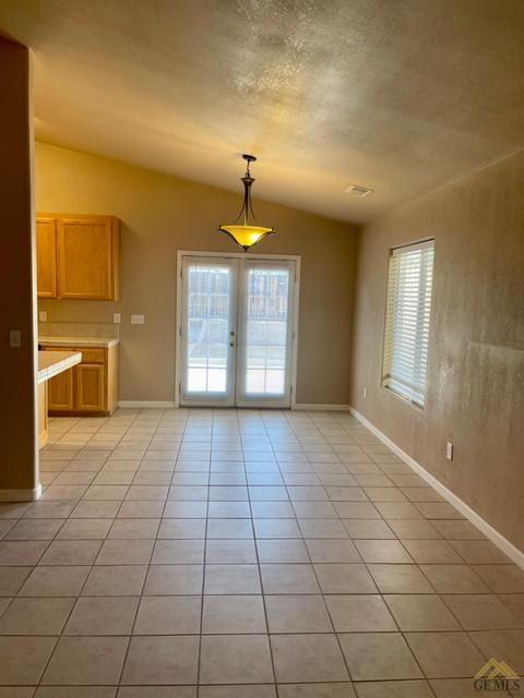 213 Warren St, Taft, CA 93268 photo 4