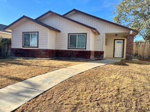 213 Warren St, Taft, CA 93268 photo 3