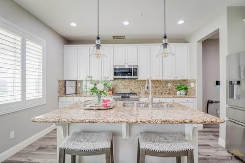 15737 Quintero Pl, Bakersfield, CA 93314 photo 9