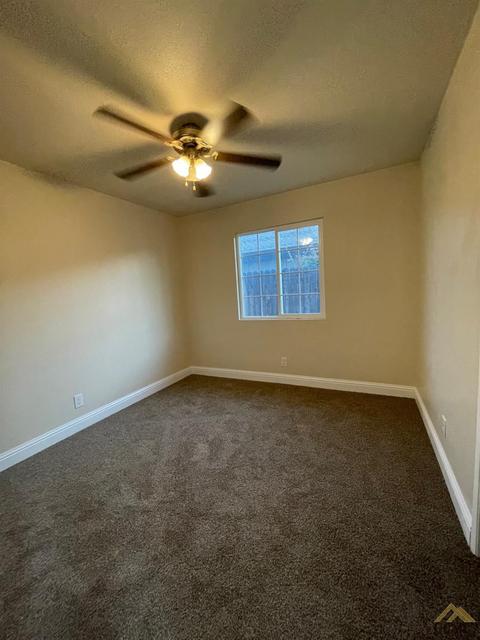 583 Jackson Ave, Shafter, CA 93263 photo 7