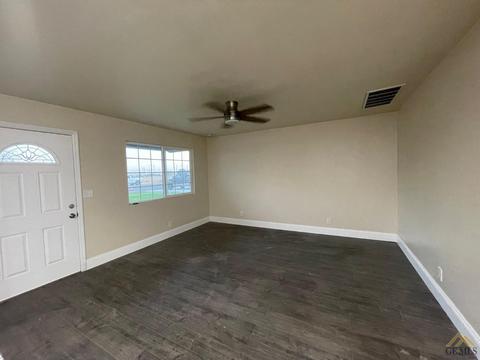 583 Jackson Ave, Shafter, CA 93263 photo 9