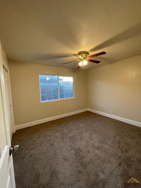 583 Jackson Ave, Shafter, CA 93263 photo 8
