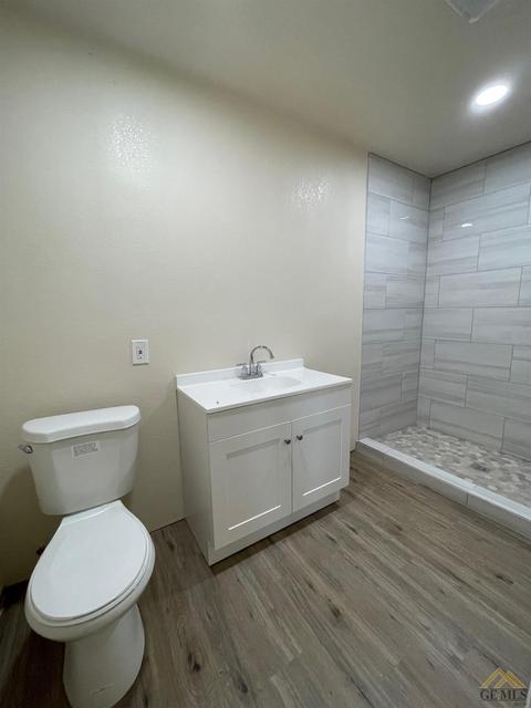 583 Jackson Ave, Shafter, CA 93263 photo 4