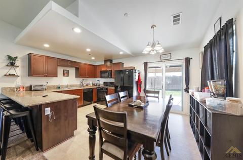 707 Aussie Ave, Bakersfield, CA 93307 photo 9