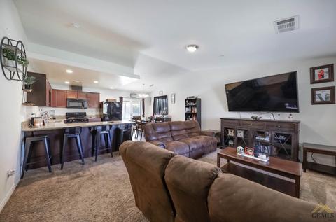 707 Aussie Ave, Bakersfield, CA 93307 photo 7