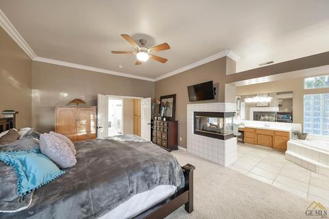 1601 Leaf Crest Ln, Bakersfield, CA 93314 photo 17