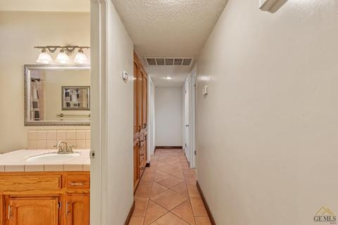 22800 Lake Dr, Tehachapi, CA 93561 photo 10