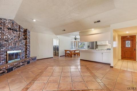 22800 Lake Dr, Tehachapi, CA 93561 photo 11