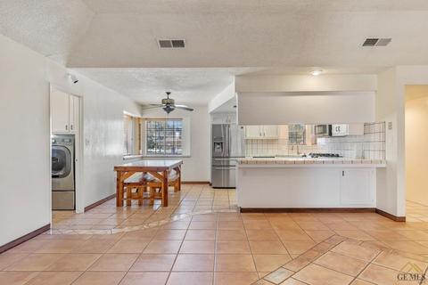 22800 Lake Dr, Tehachapi, CA 93561 photo 12