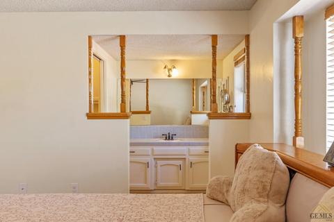 22800 Lake Dr, Tehachapi, CA 93561 photo 27