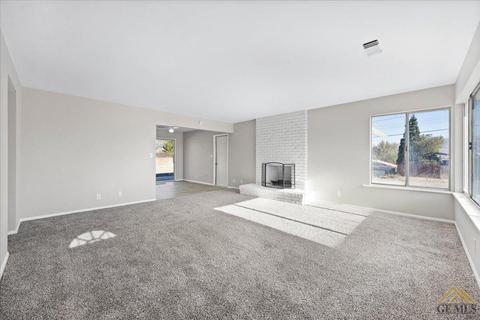 22705 Mariposa Rd, Tehachapi, CA 93561 photo 5