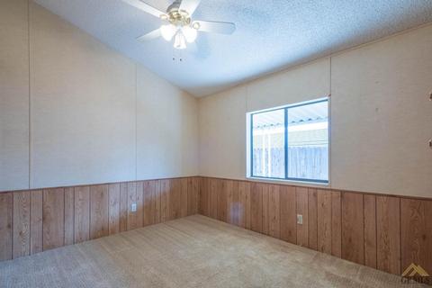 705 46th St, Bakersfield, CA 93301 photo 12